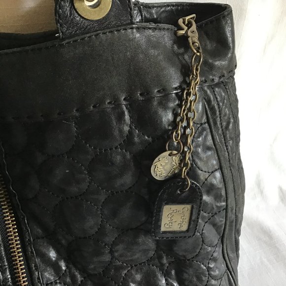 Cynthia Rowley Large Black Leather Quilted Tote Bag / Purse - Picture 6 of 13